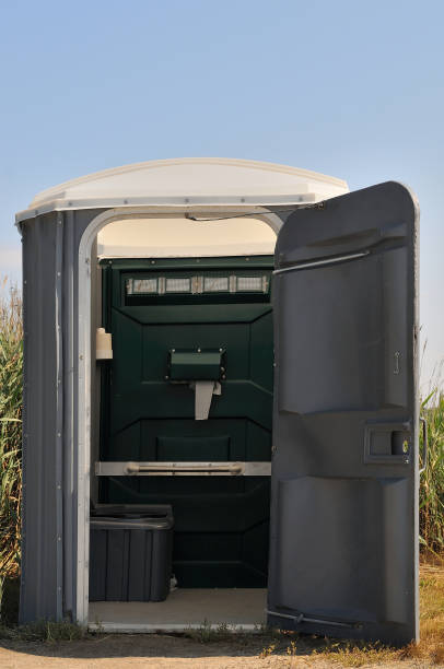 Best Portable bathroom rental  in South Beloit, IL